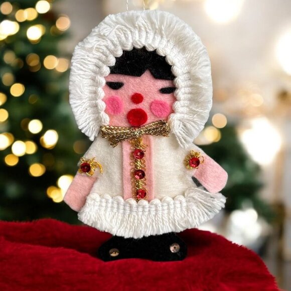 Vintage 70s Handmade Felt Eskimo Girl Christmas Ornament Inuit Yupik 5" - Picture 1 of 8
